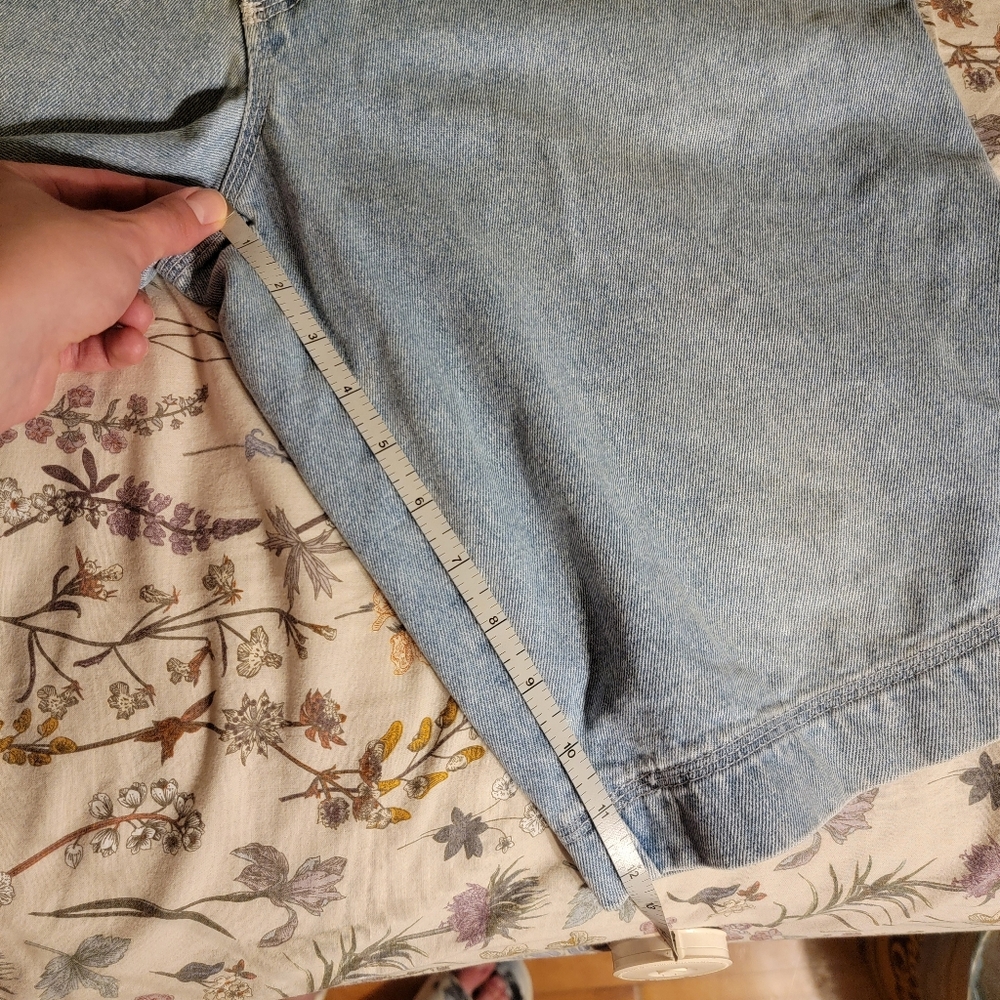 Vintage Lightwash Denim Jorts - Picture 7 of 8